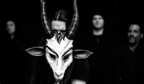 Pavasarį žiemiškais atspalviais nudažys AGALLOCH