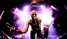 „Velnio akmuo“ skelbia vienas iš paskutinių festivalio grupių