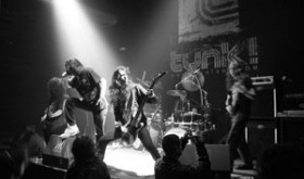 „Velnio akmenyje“ – amerikietiško thrash metalo smogikai WARBRINGER